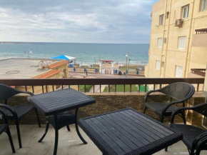 Maxeem Direct sea view Apartment super Lux 2 bed rooms Maamoura Beach شاليه سوبر لوكس مجموعه مكسيم شاطىء ا��معموره على البحرمع كارنيهات بوابه طول السنه و الشاطىء الخاص من اول مايو الى نهايه اكتوبر للع